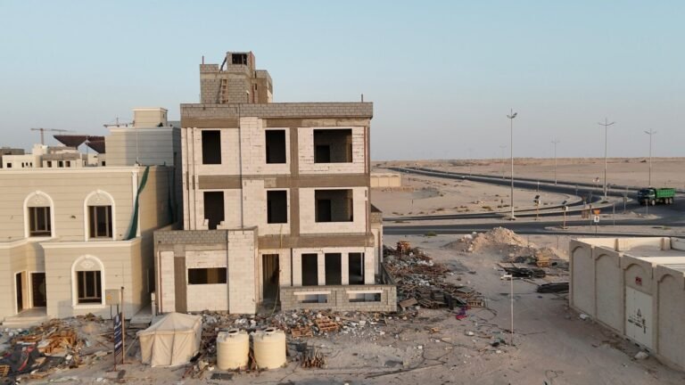 Multifunctional Kids' Room Furniture: Smart and Flexible Space Saving